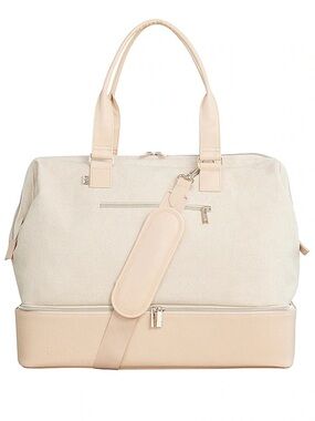 BEIS The Weekender Travel Bag - Brand New Without Tags (NWOT)